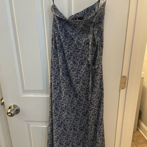 Lulus floral faux wrap maxi -WORN ONCE EUC